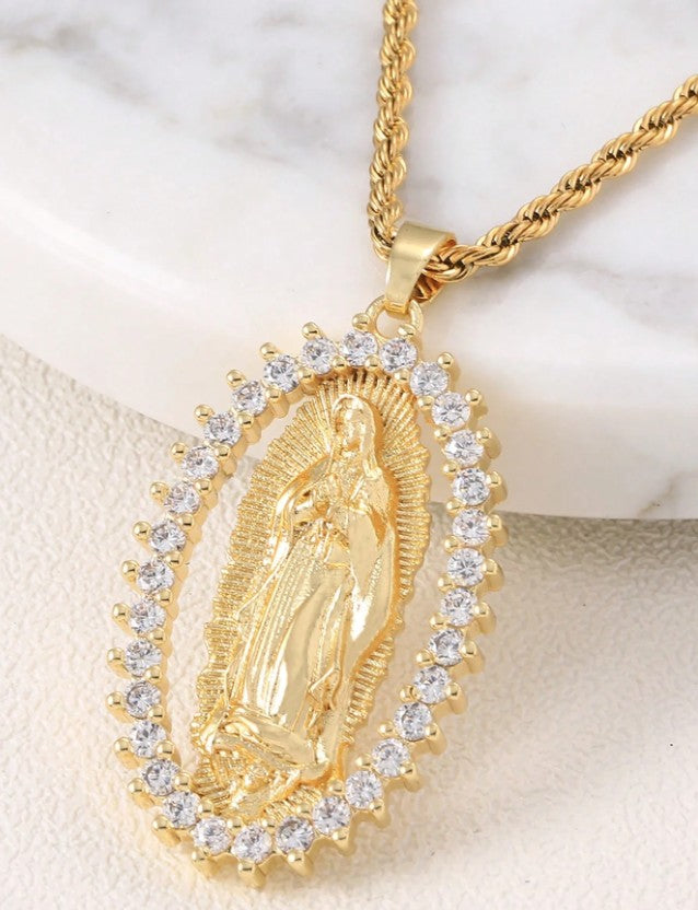 Collar virgen dorada con cristales