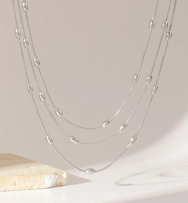 Collar Triple Capa "Lluvia de Plata" en 925