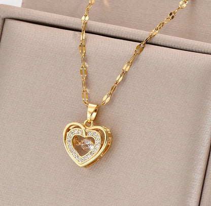 Collar "Corazón Danzante" en Acero Inoxidable