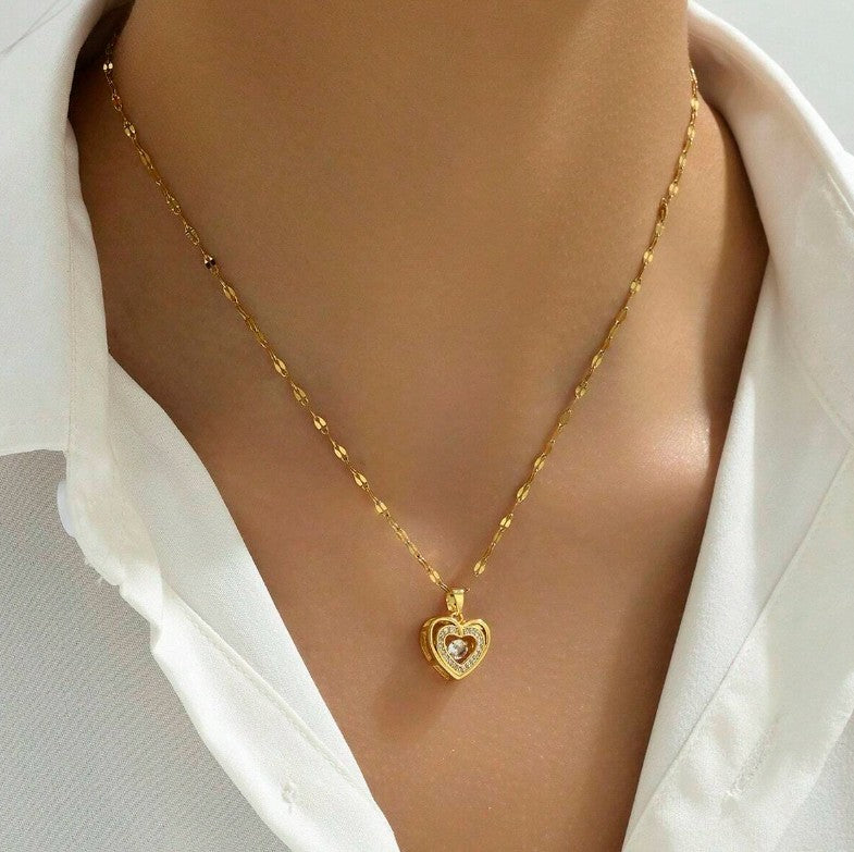 Collar "Corazón Danzante" en Acero Inoxidable