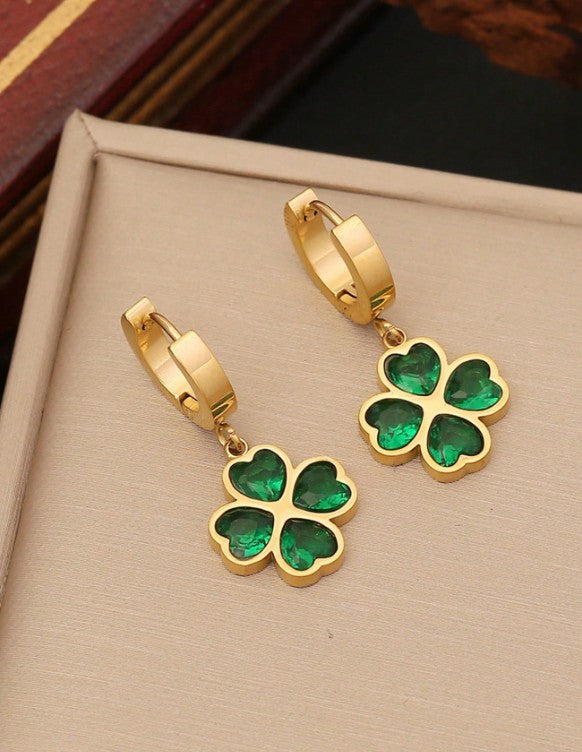 set de joyería en acero inoxidable con forma de corazón verde