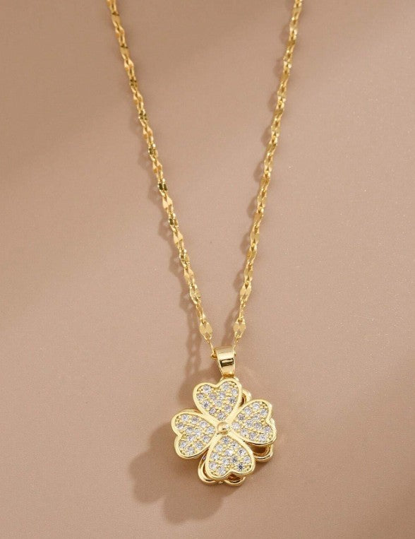 Collar "Trébol Pavé" en Acero Inoxidable con Cristales
